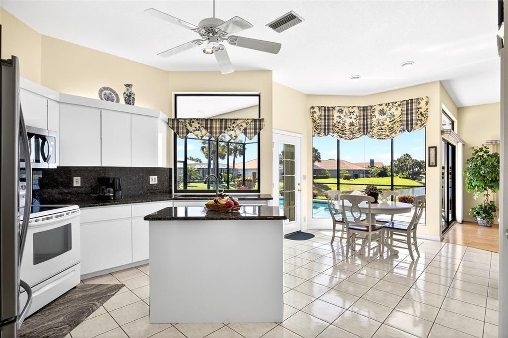 Activo con contrato: $549,000 (3 camas, 2 baños, 2176 Pies cuadrados)