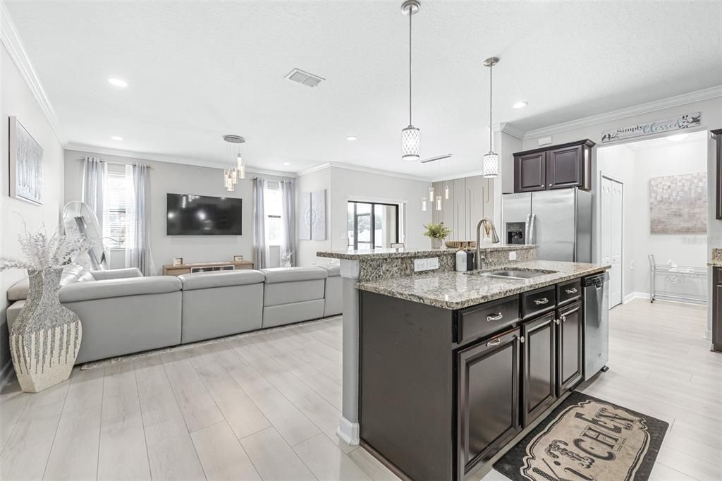 Active With Contract: $499,000 (3 beds, 2 baths, 2352 Square Feet)