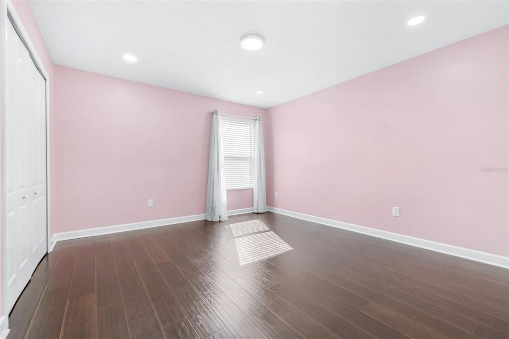 Active With Contract: $499,000 (3 beds, 2 baths, 2352 Square Feet)