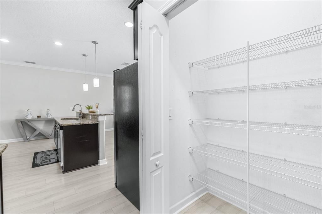 Active With Contract: $499,000 (3 beds, 2 baths, 2352 Square Feet)