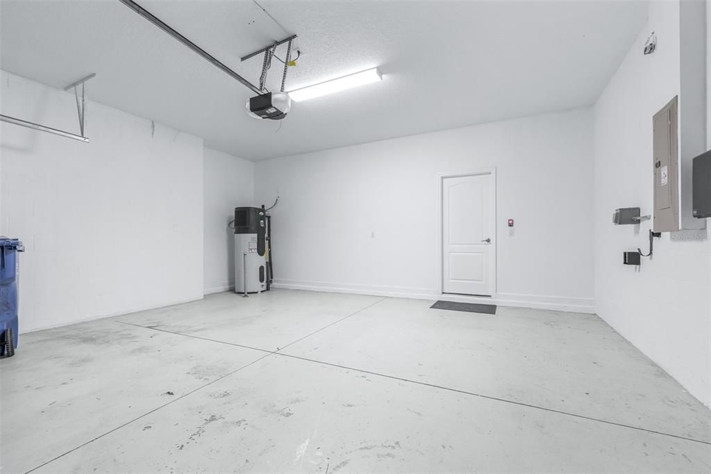 Active With Contract: $499,000 (3 beds, 2 baths, 2352 Square Feet)