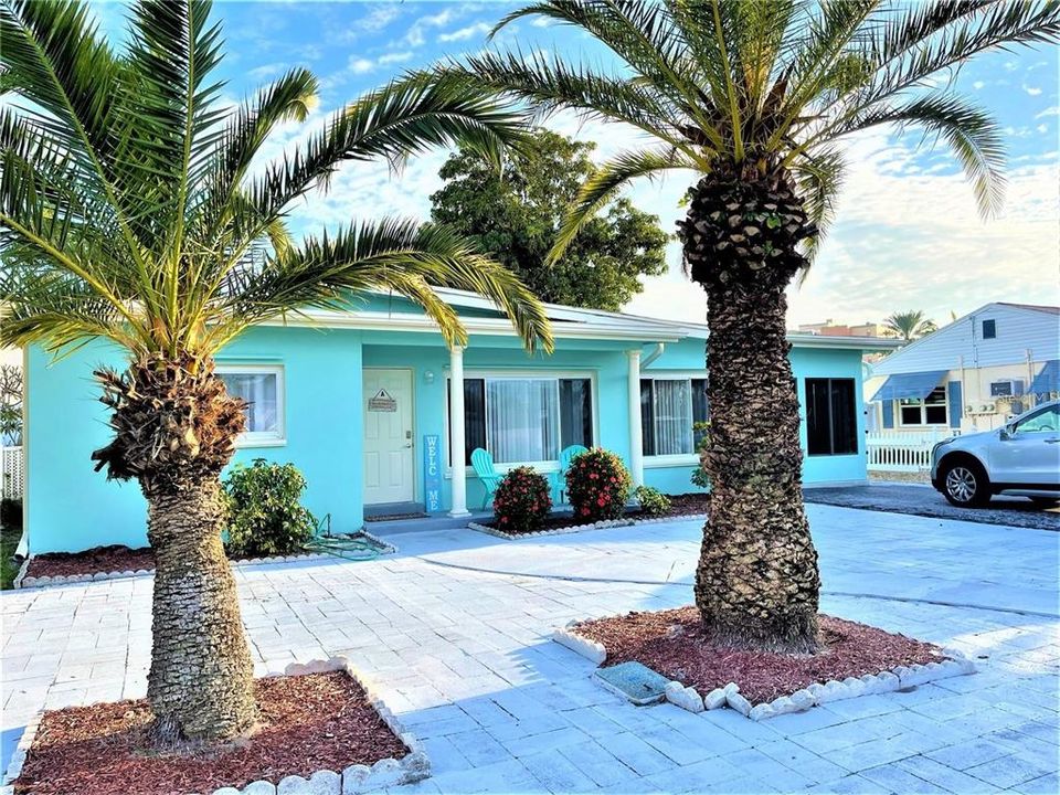 For Rent: $1,975 (1 beds, 1 baths, 500 Square Feet)