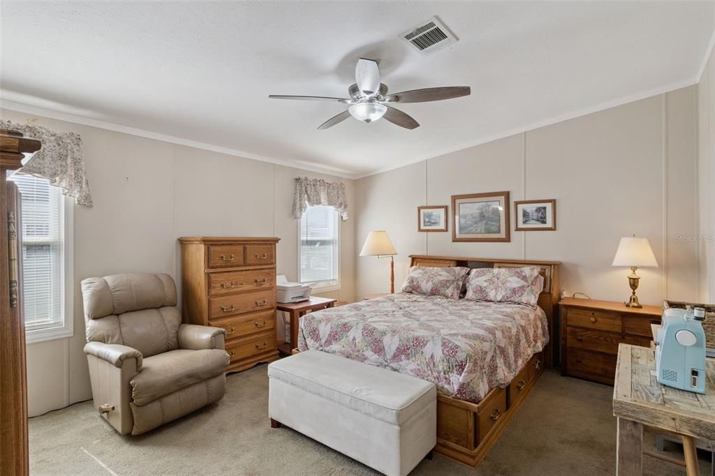 For Sale: $239,500 (3 beds, 2 baths, 1512 Square Feet)