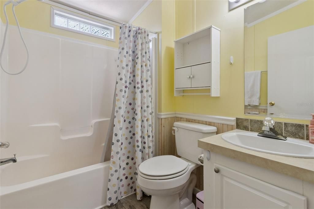For Sale: $239,500 (3 beds, 2 baths, 1512 Square Feet)