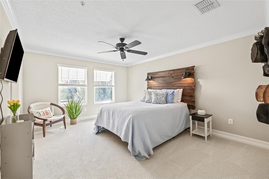 For Rent: $5,000 (3 beds, 3 baths, 2210 Square Feet)