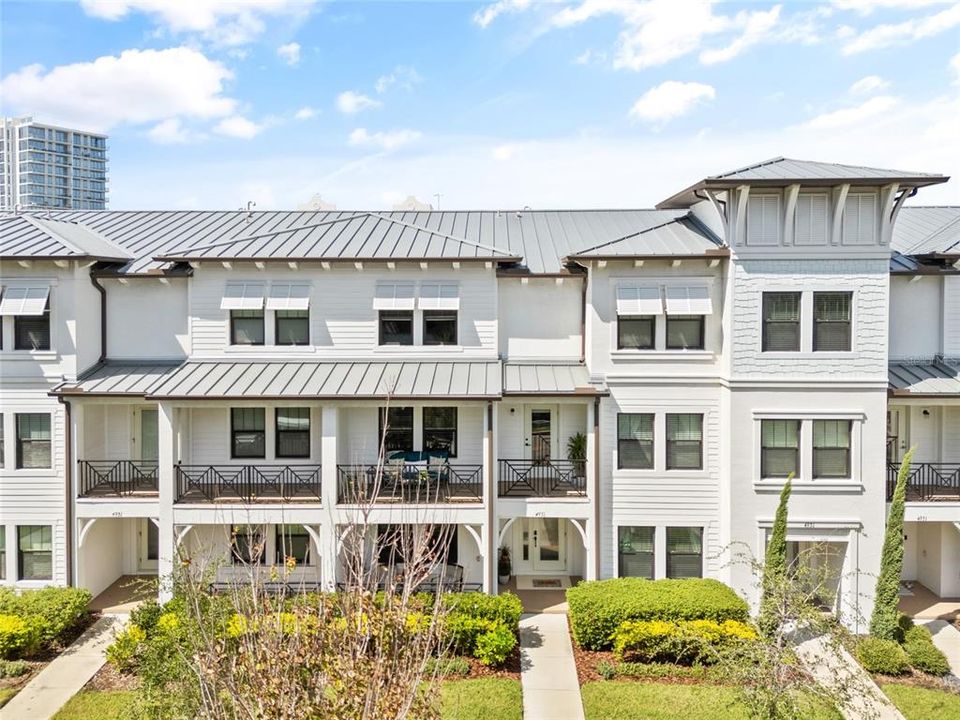 For Rent: $5,000 (3 beds, 3 baths, 2210 Square Feet)