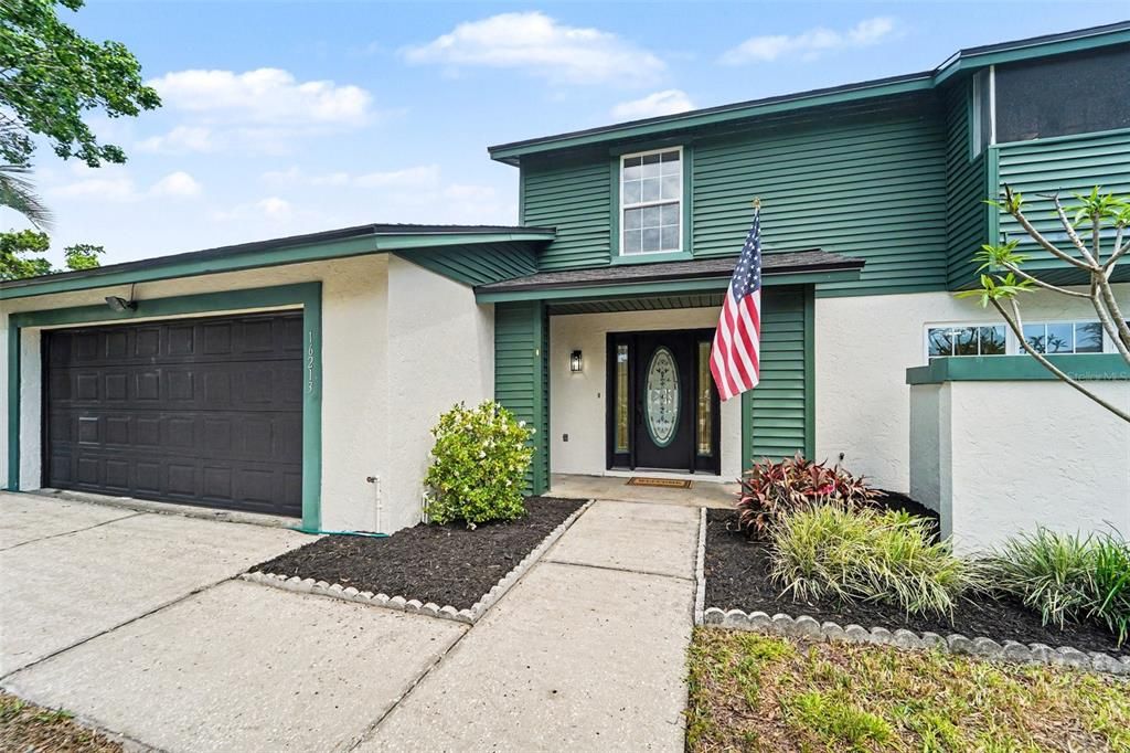 Activo con contrato: $539,000 (4 camas, 2 baños, 2068 Pies cuadrados)