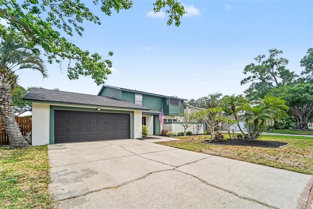 Activo con contrato: $539,000 (4 camas, 2 baños, 2068 Pies cuadrados)