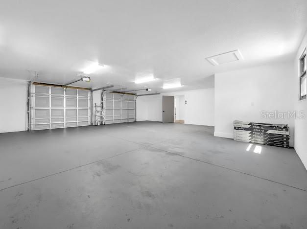 合同活跃: $534,900 (5 贝兹, 3 浴室, 2228 平方英尺)