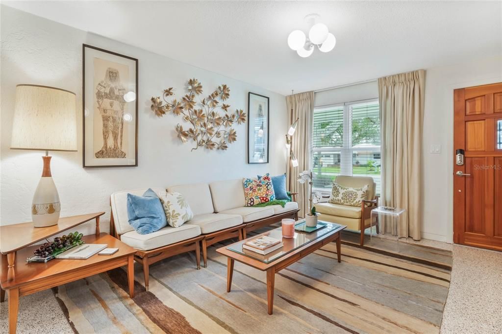 For Rent: $3,750 (3 beds, 2 baths, 1760 Square Feet)