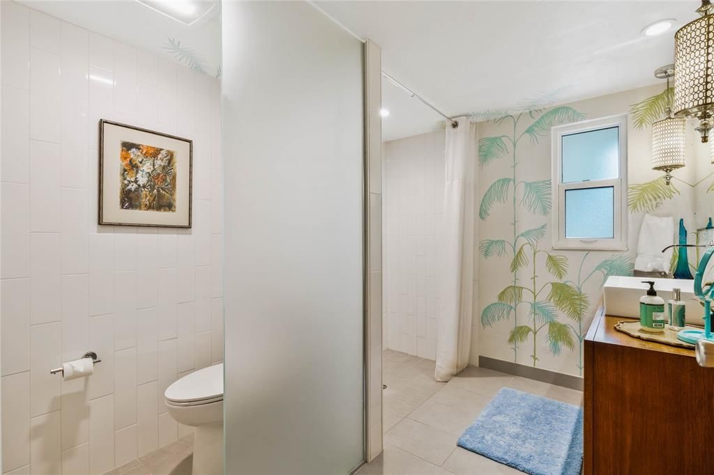 For Rent: $3,750 (3 beds, 2 baths, 1760 Square Feet)