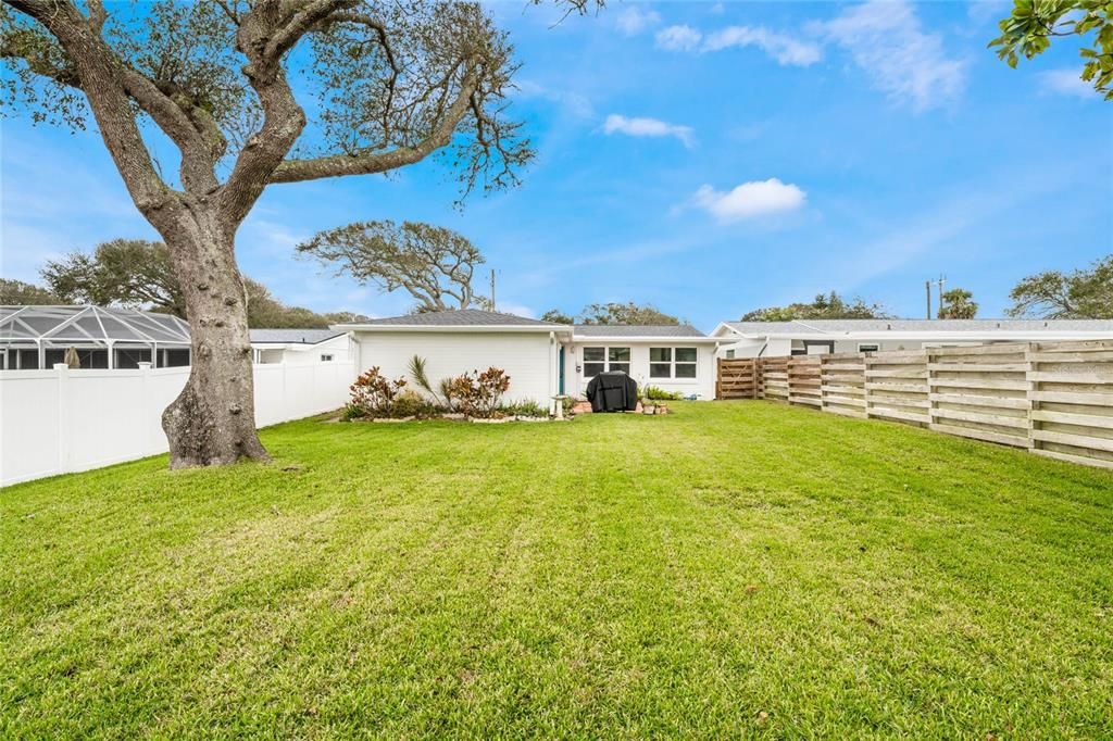 For Rent: $3,750 (3 beds, 2 baths, 1760 Square Feet)