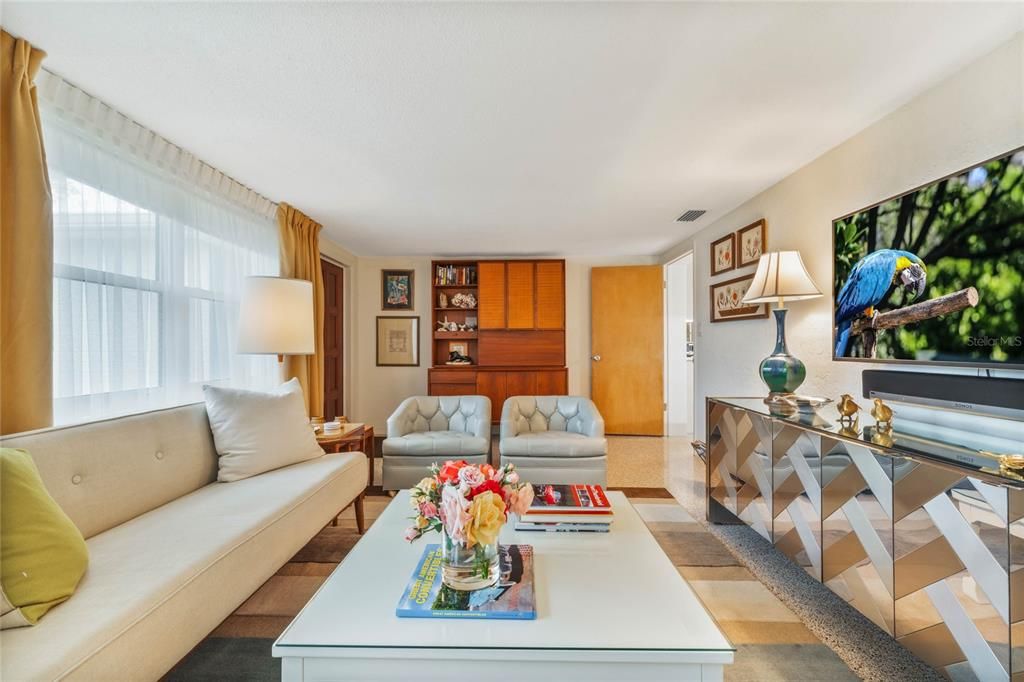 For Rent: $3,750 (3 beds, 2 baths, 1760 Square Feet)
