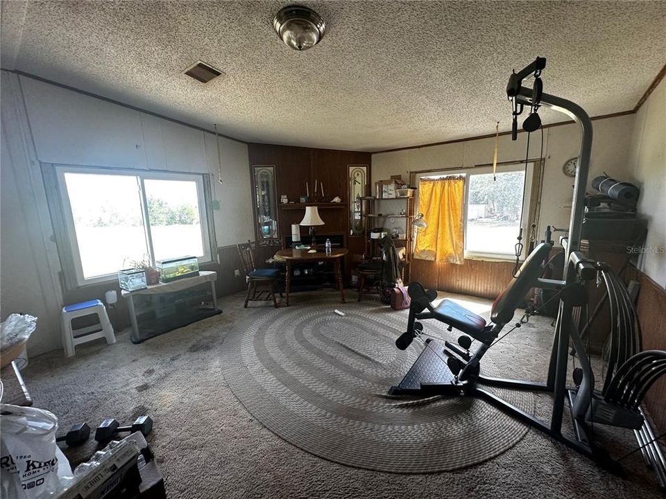 Active With Contract: $299,000 (3 beds, 2 baths, 1620 Square Feet)