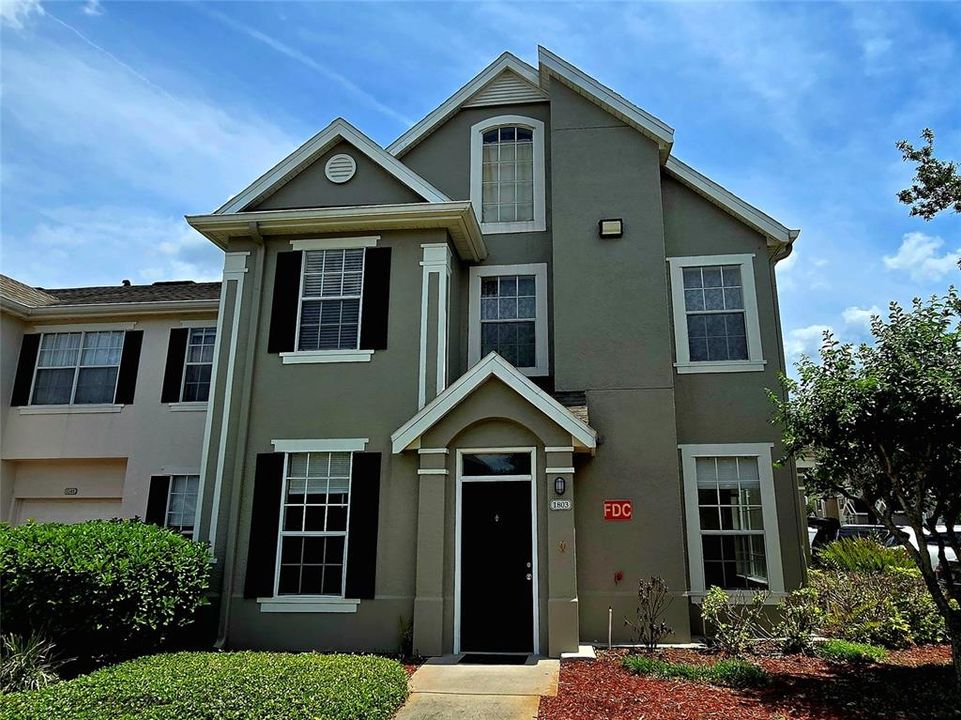 For Rent: $1,895 (2 beds, 2 baths, 1032 Square Feet)