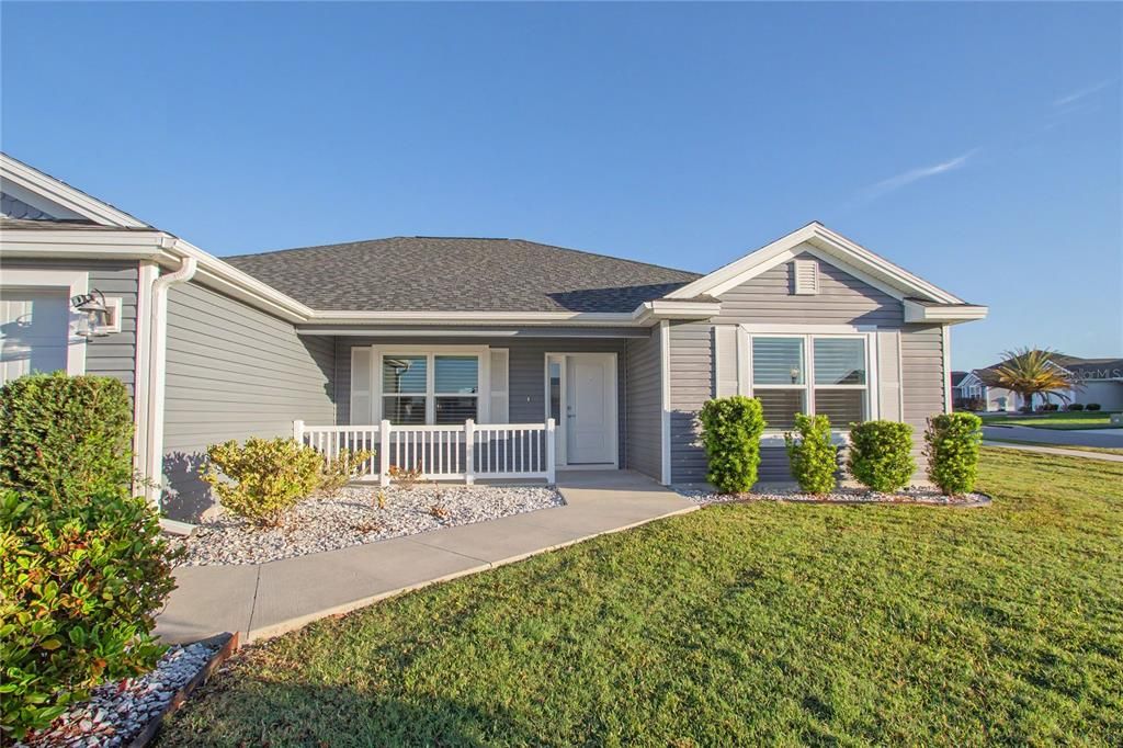 For Sale: $359,900 (3 beds, 2 baths, 1758 Square Feet)