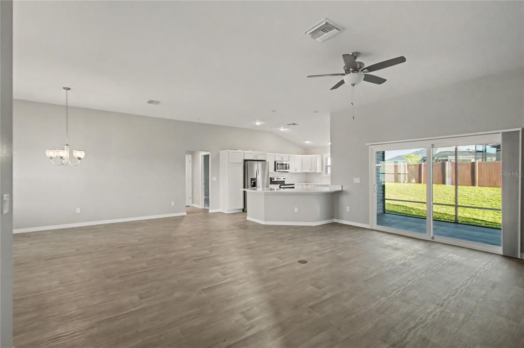 For Sale: $359,900 (3 beds, 2 baths, 1758 Square Feet)