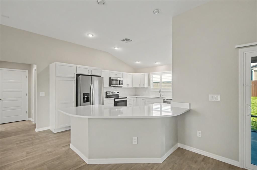 For Sale: $359,900 (3 beds, 2 baths, 1758 Square Feet)