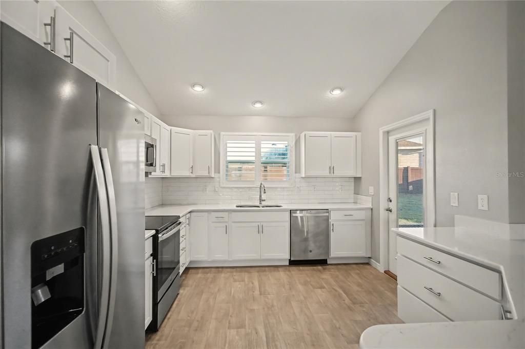 For Sale: $359,900 (3 beds, 2 baths, 1758 Square Feet)