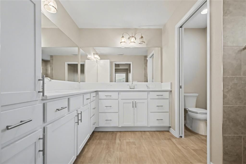 For Sale: $359,900 (3 beds, 2 baths, 1758 Square Feet)