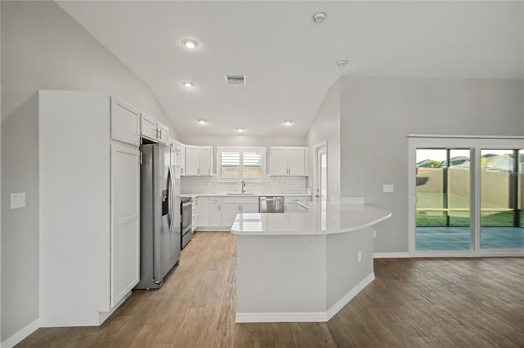 For Sale: $359,900 (3 beds, 2 baths, 1758 Square Feet)