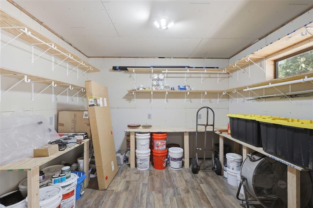Activo con contrato: $564,999 (4 camas, 2 baños, 2294 Pies cuadrados)