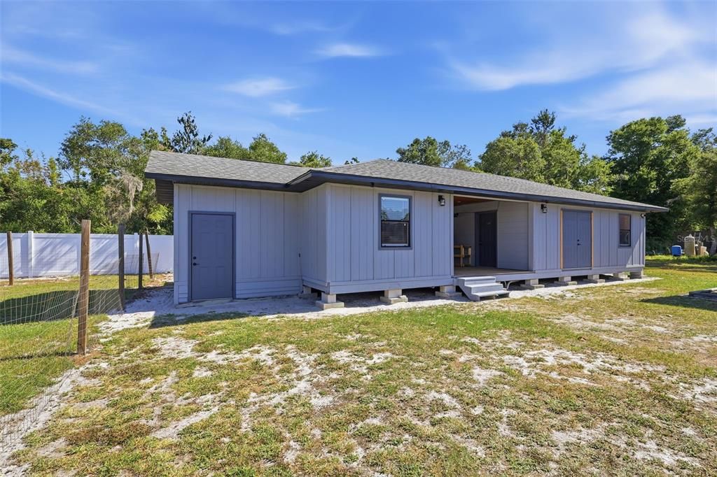 Activo con contrato: $564,999 (4 camas, 2 baños, 2294 Pies cuadrados)