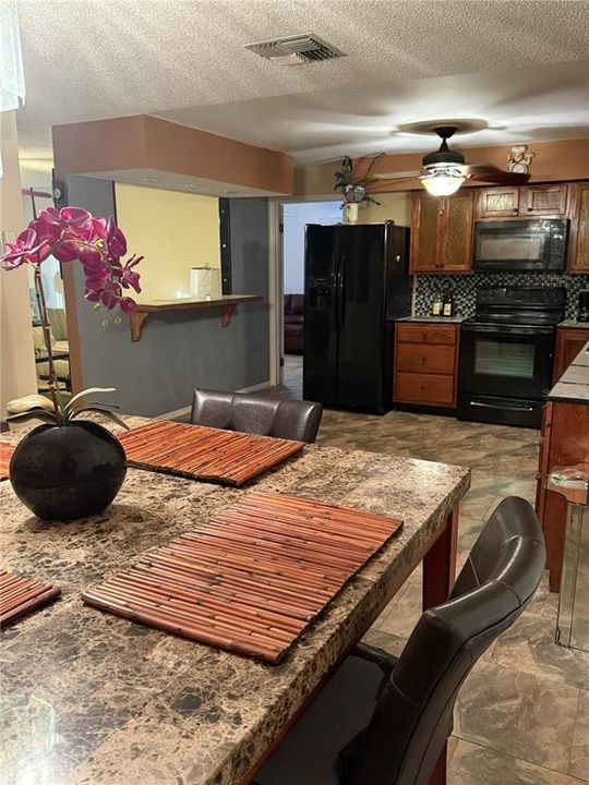 For Sale: $264,900 (3 beds, 1 baths, 1540 Square Feet)