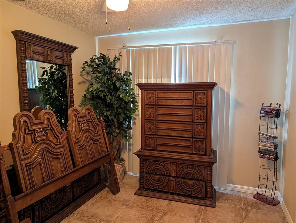 For Sale: $264,900 (3 beds, 1 baths, 1540 Square Feet)