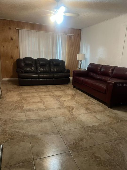 For Sale: $264,900 (3 beds, 1 baths, 1540 Square Feet)