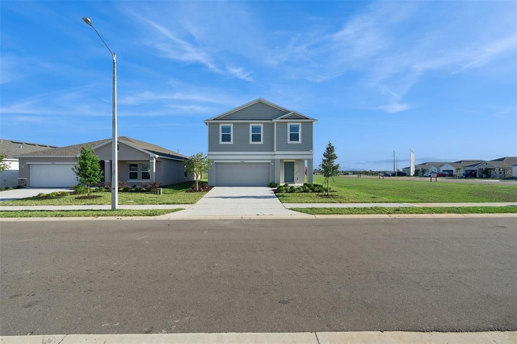 For Rent: $2,700 (4 beds, 2 baths, 2840 Square Feet)