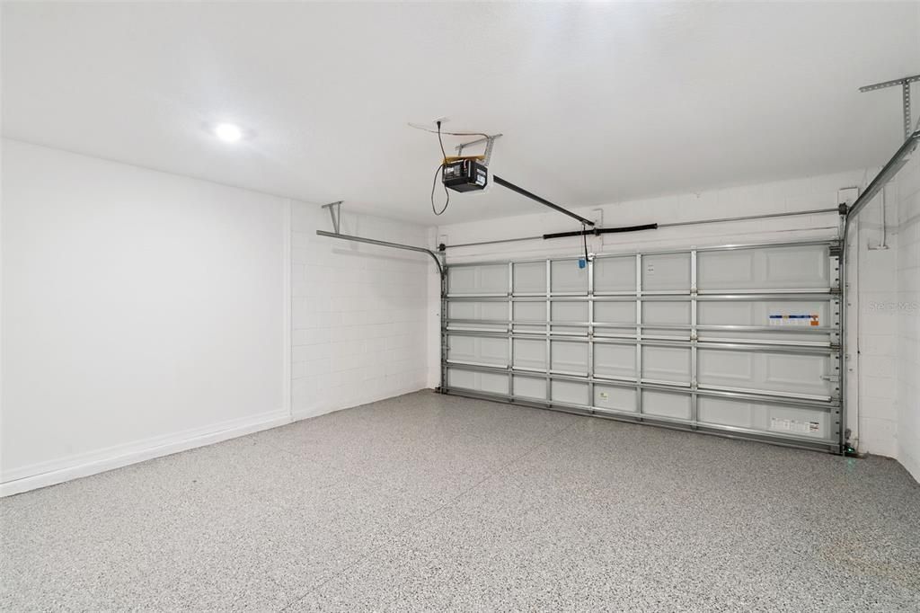 For Rent: $2,700 (4 beds, 2 baths, 2840 Square Feet)
