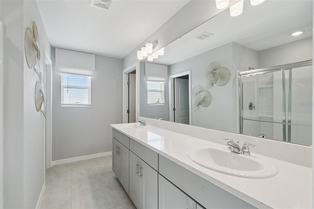 For Rent: $2,700 (4 beds, 2 baths, 2840 Square Feet)