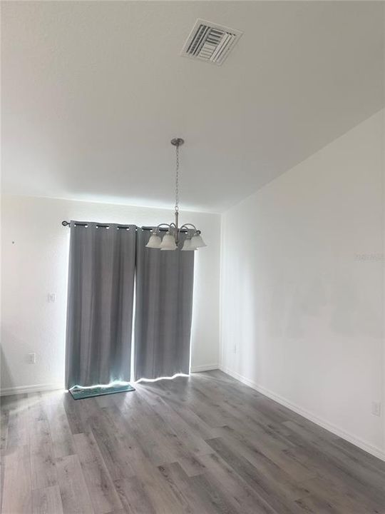 На продажу: $297,900 (3 спален, 2 ванн, 1580 Квадратных фут)