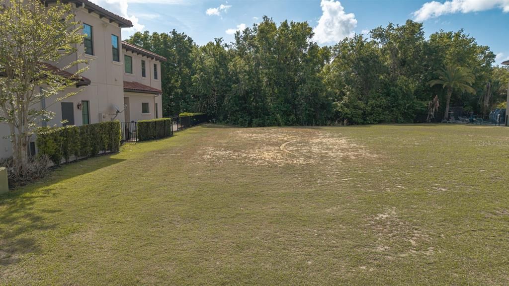 待售: $475,000 (0.20 acres)