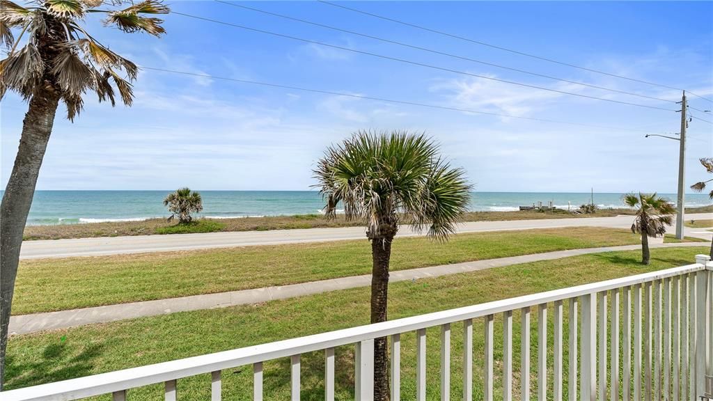 For Sale: $799,000 (3 beds, 3 baths, 1797 Square Feet)