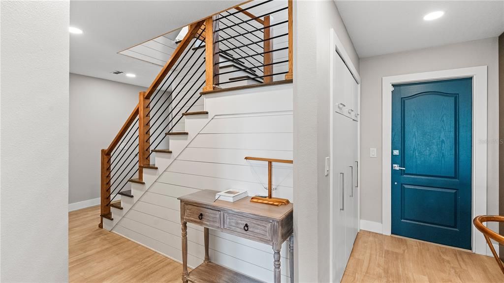 For Sale: $799,000 (3 beds, 3 baths, 1797 Square Feet)