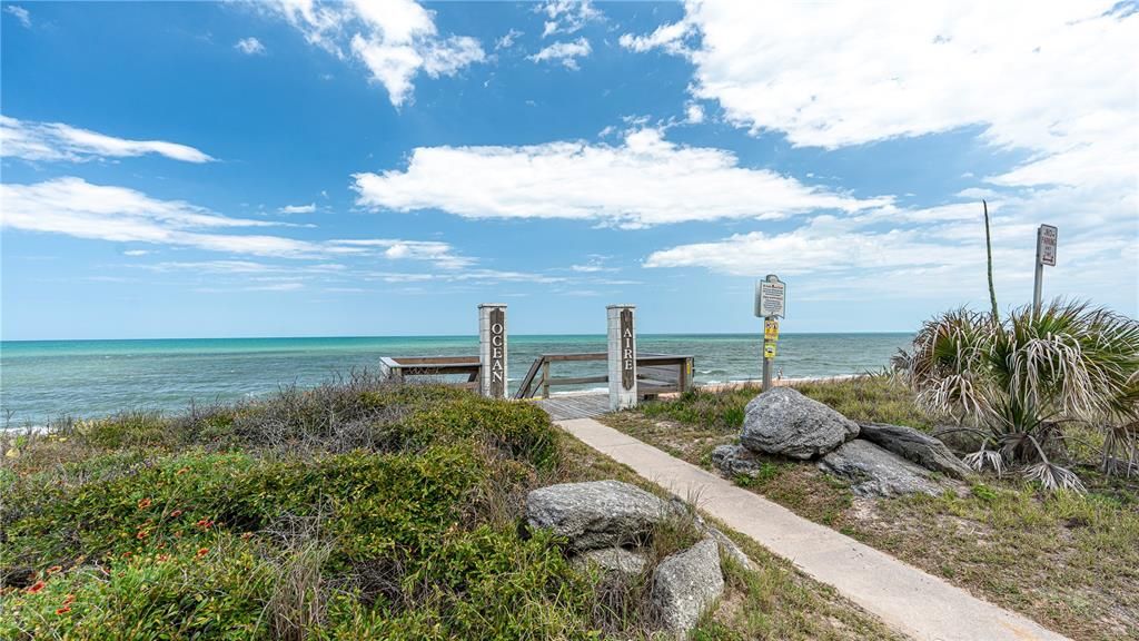 For Sale: $799,000 (3 beds, 3 baths, 1797 Square Feet)
