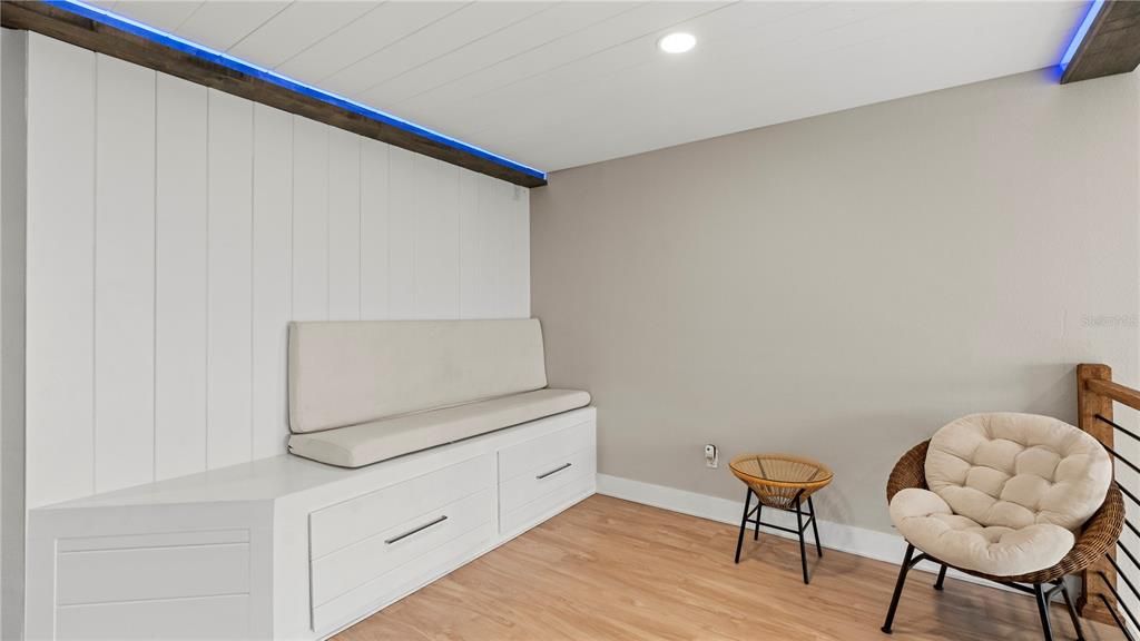 For Sale: $799,000 (3 beds, 3 baths, 1797 Square Feet)
