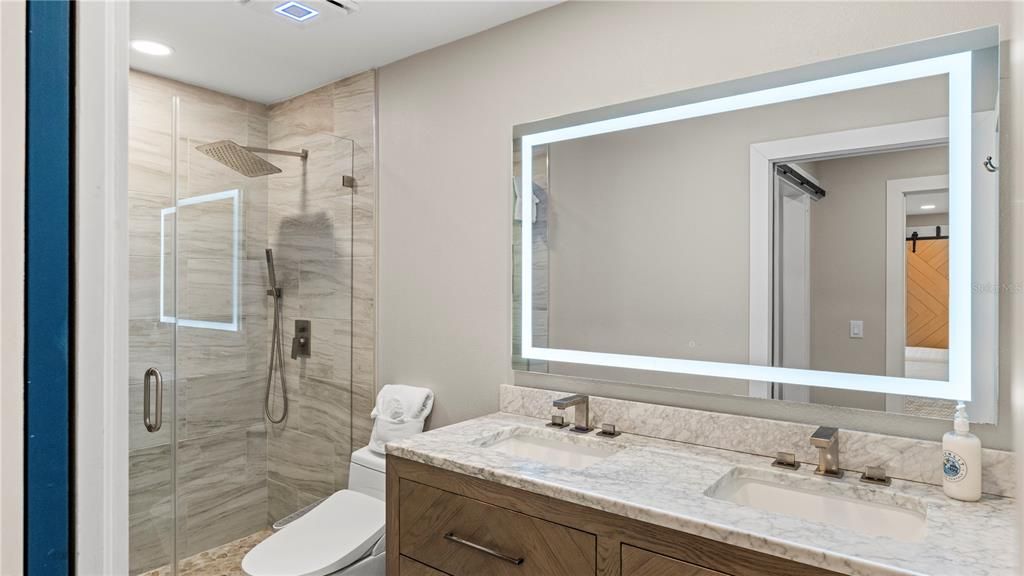 For Sale: $799,000 (3 beds, 3 baths, 1797 Square Feet)