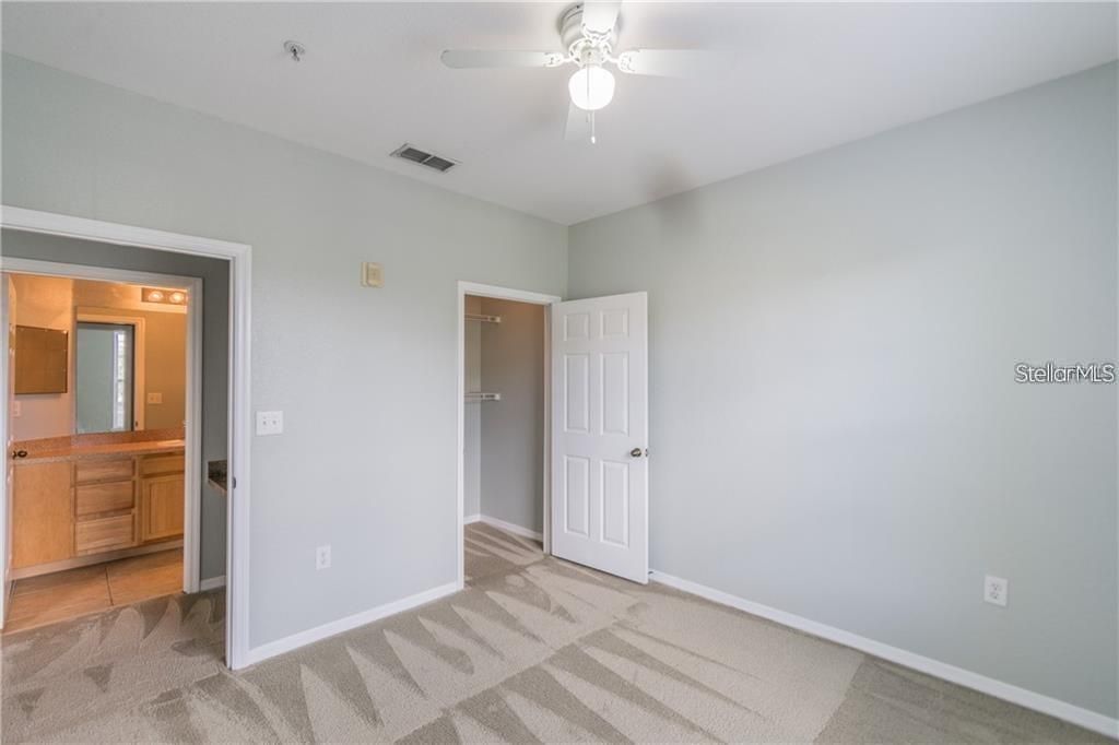 В аренду: $1,595 (2 спален, 2 ванн, 1045 Квадратных фут)