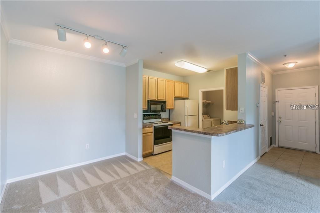В аренду: $1,595 (2 спален, 2 ванн, 1045 Квадратных фут)