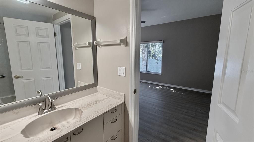 En Venta: $264,900 (2 camas, 2 baños, 1300 Pies cuadrados)