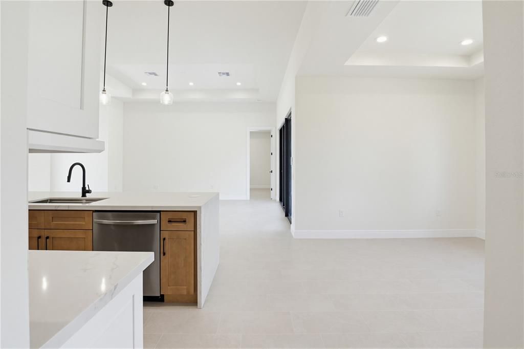 Active With Contract: $415,000 (3 beds, 2 baths, 1800 Square Feet)