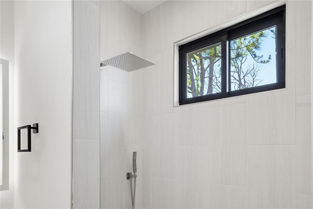 Active With Contract: $415,000 (3 beds, 2 baths, 1800 Square Feet)