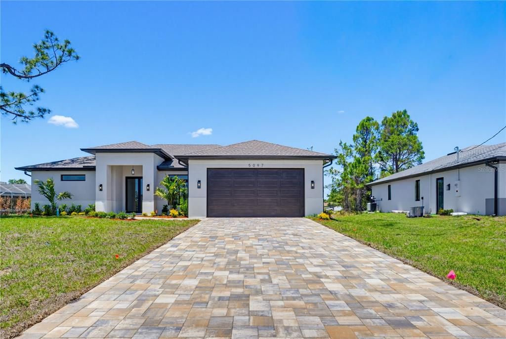 Active With Contract: $415,000 (3 beds, 2 baths, 1800 Square Feet)