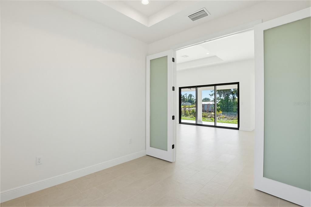 Active With Contract: $415,000 (3 beds, 2 baths, 1800 Square Feet)