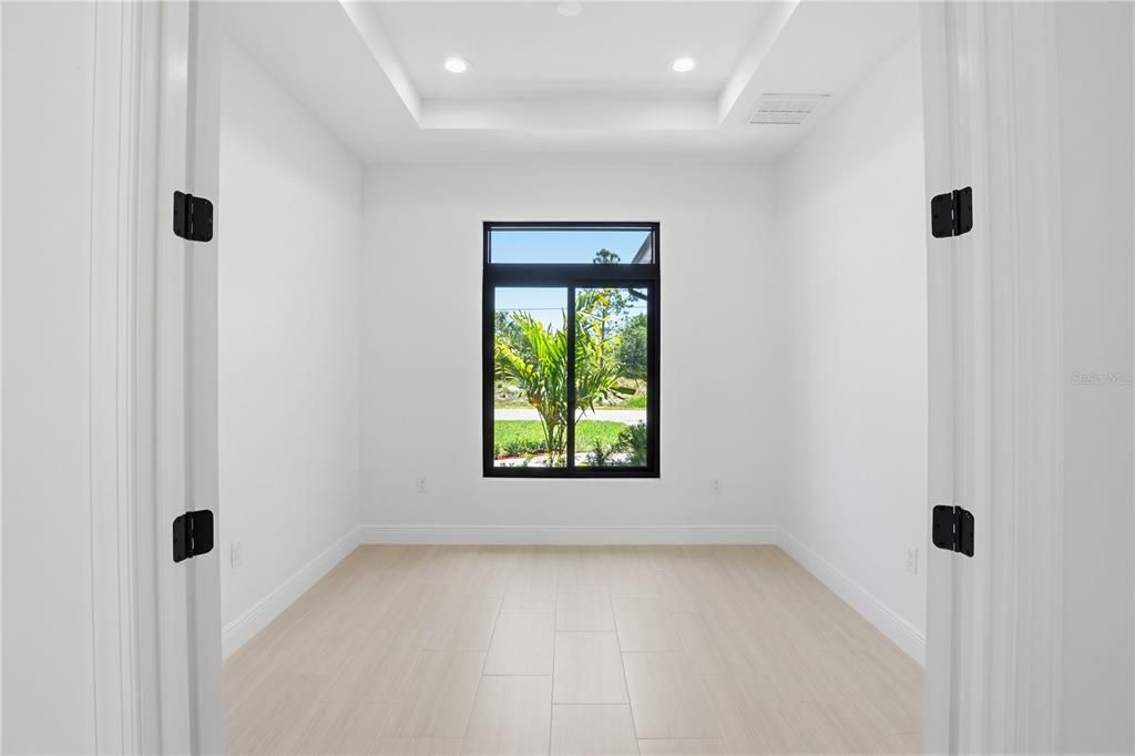 Active With Contract: $415,000 (3 beds, 2 baths, 1800 Square Feet)