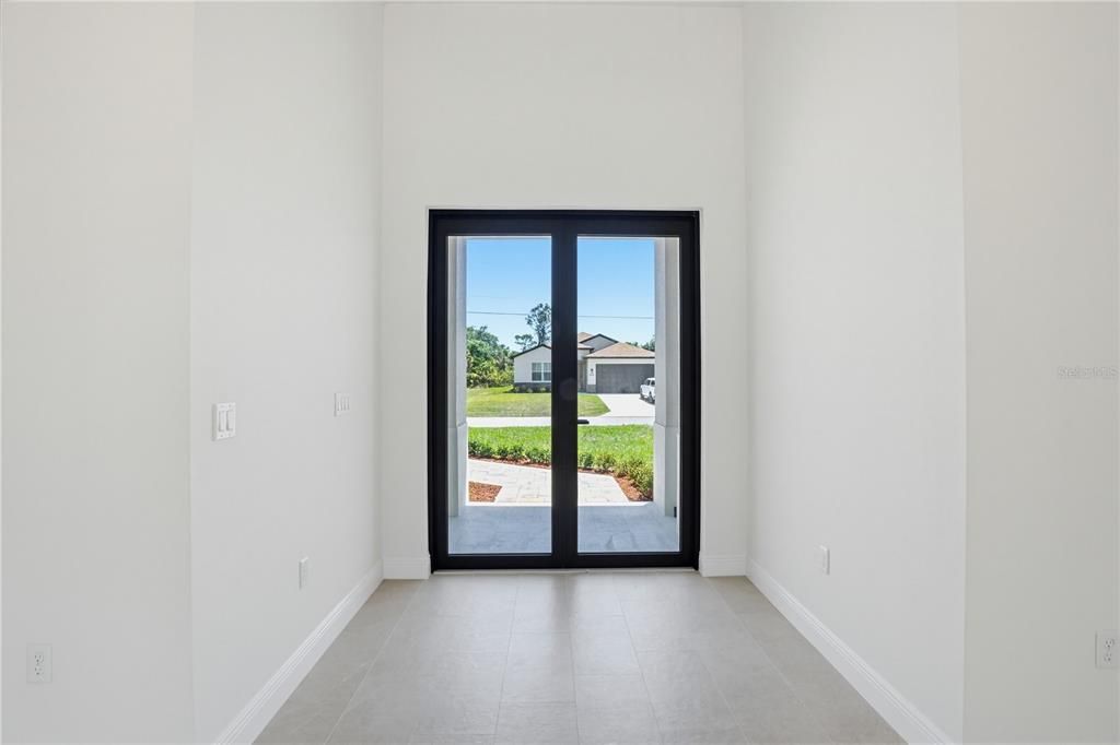 Active With Contract: $415,000 (3 beds, 2 baths, 1800 Square Feet)
