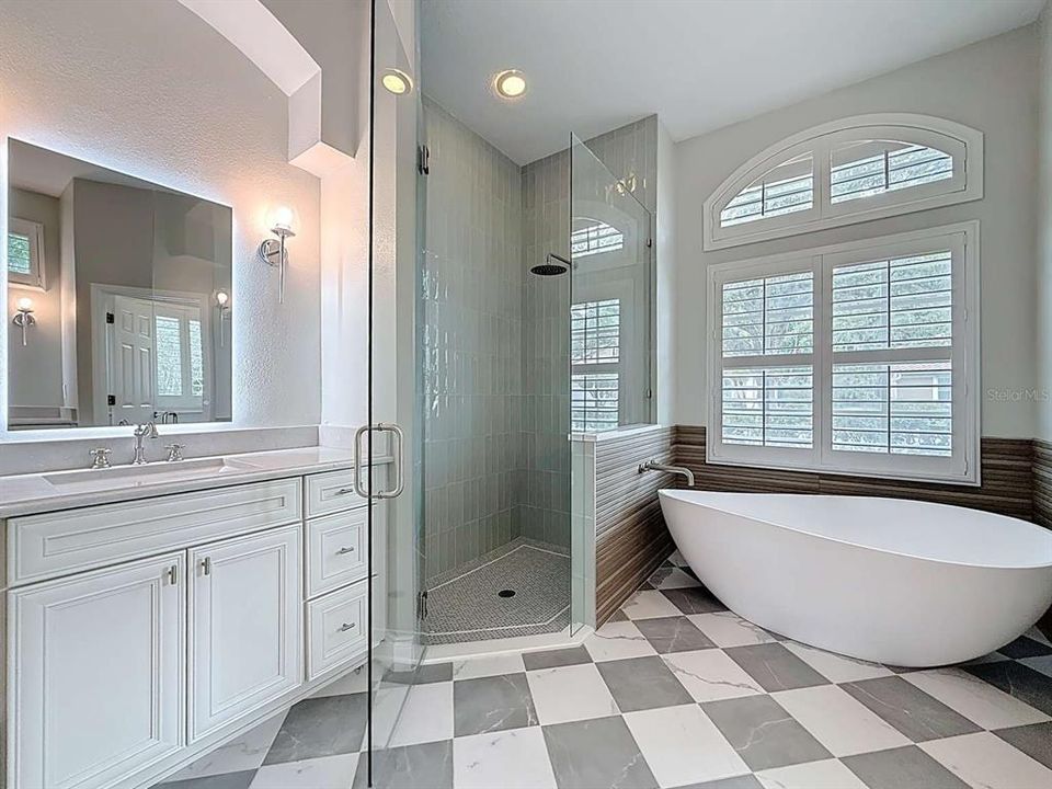 Active With Contract: $865,000 (4 beds, 3 baths, 2513 Square Feet)